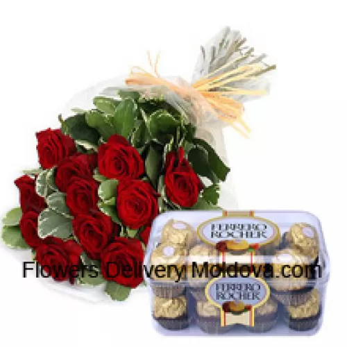 Bouquet de 11 roses rouges avec des remplissages saisonniers accompagné de 16 Pcs Ferrero Rochers